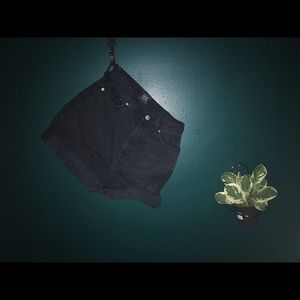 Ultra High Rise Mom Short